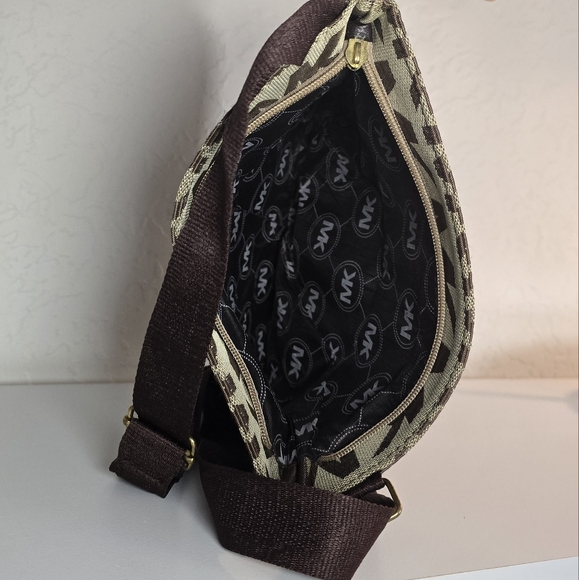 Michael Kors Kempton Large Pocket Canvas Brown and Tan Crossbody Bag - Picture 9 of 15